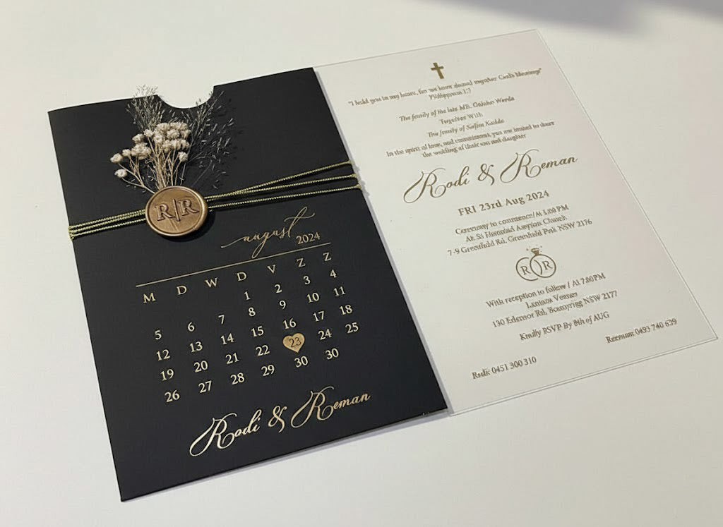 Clear Acrylic Wedding Invitation with Gold Foil & Dried Flower - Black Envelope Calendar LunaInvites