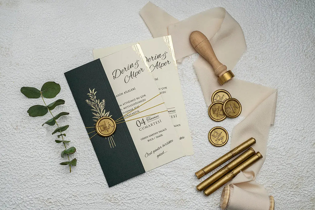 Acrylic Gold Foil Invitation with Elegant Transparent Design (Kopya) LunaInvites