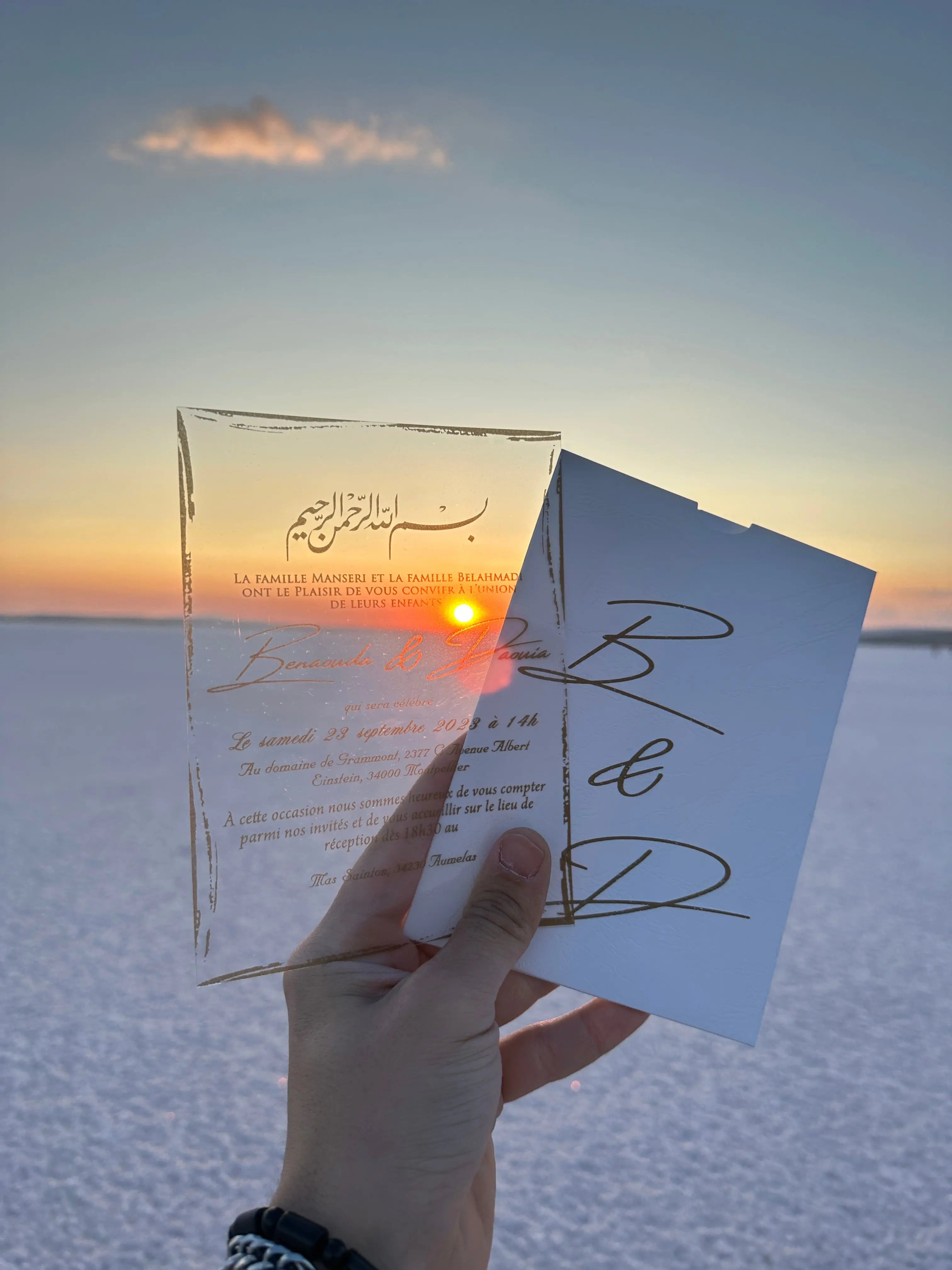 Clear Acrylic Wedding Invitation with Silver Print & Black Envelope (Kopya) LunaInvites