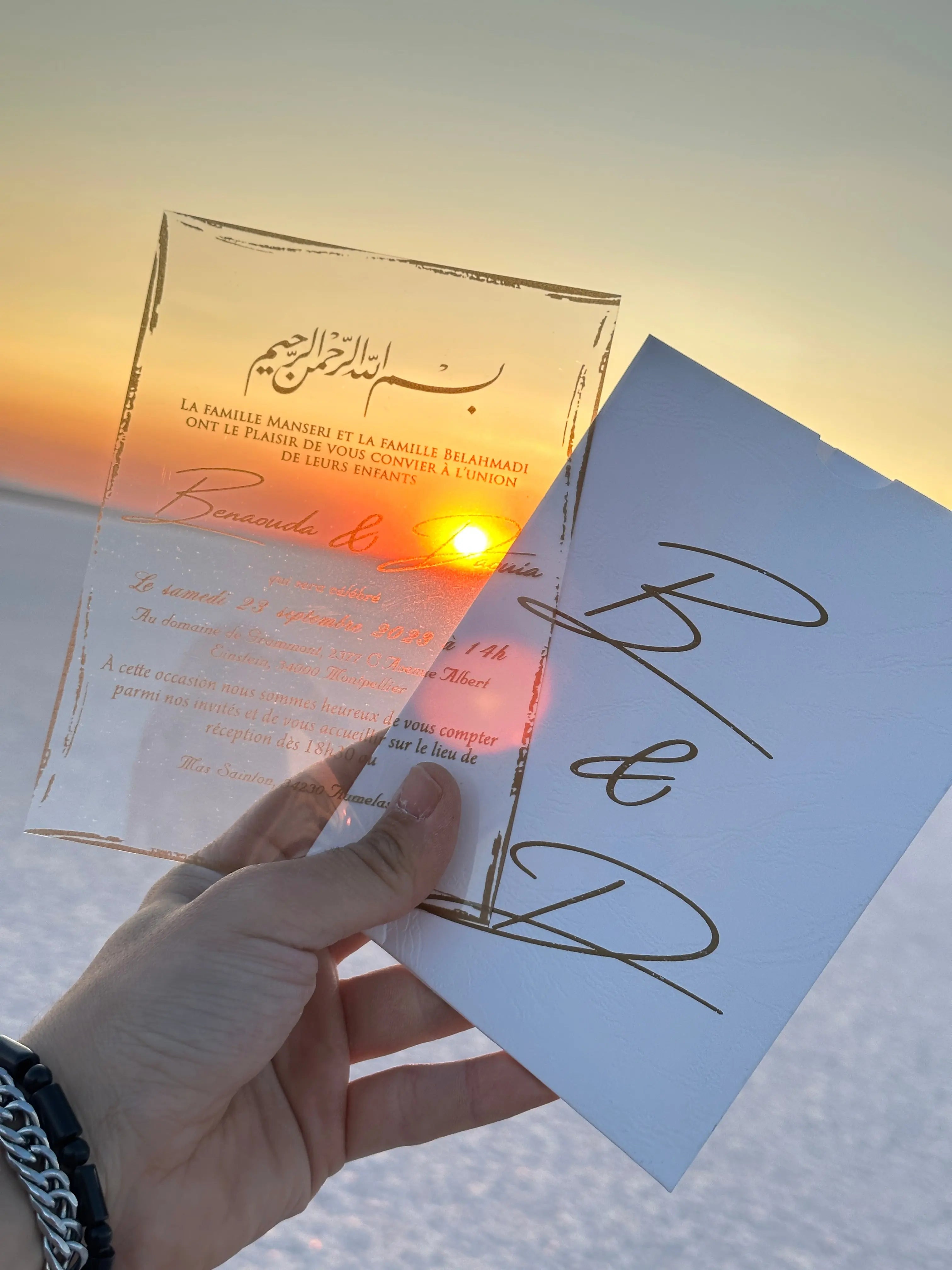 Clear Acrylic Wedding Invitation with Silver Print & Black Envelope (Kopya) LunaInvites