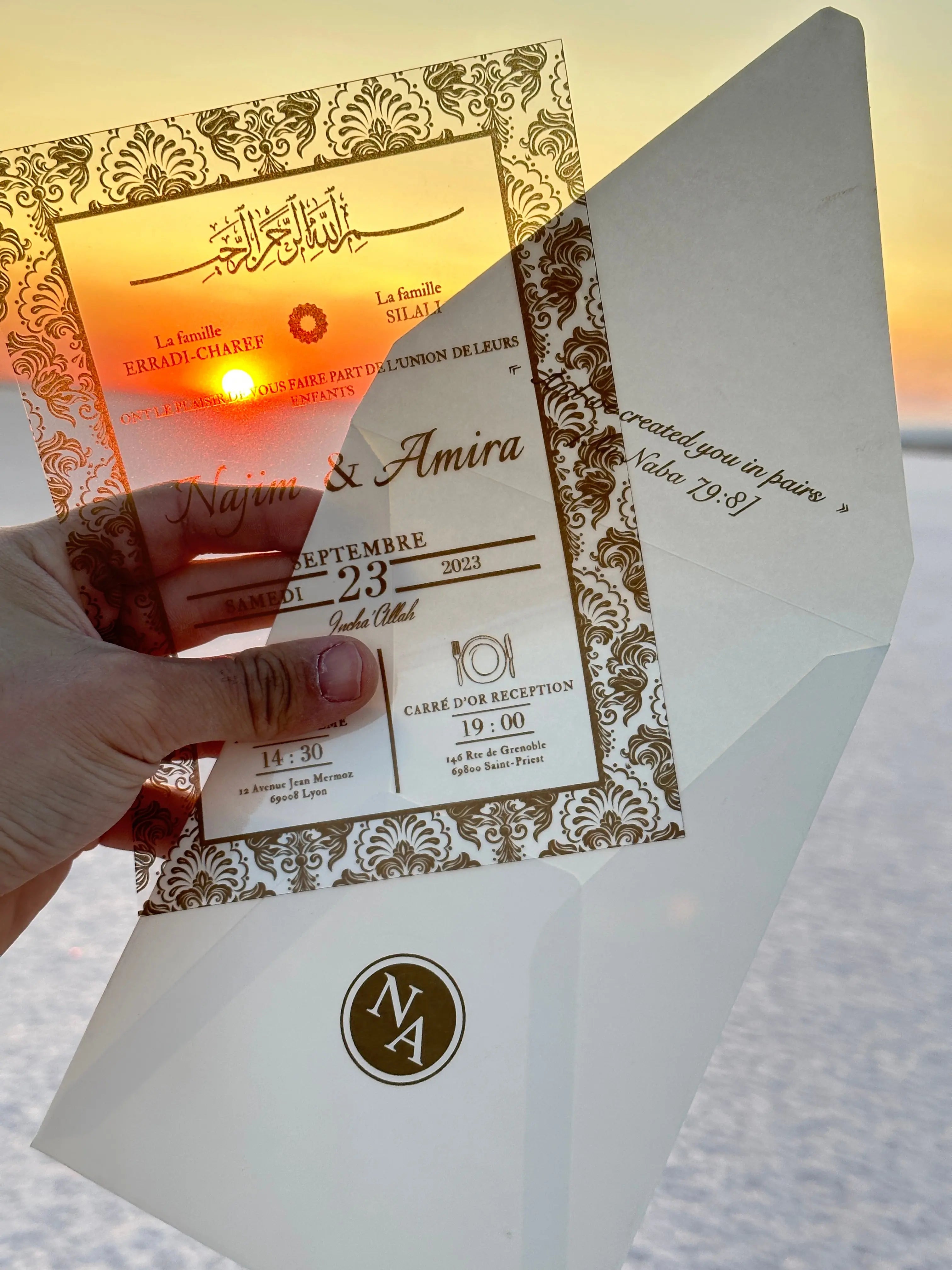 Clear Acrylic Wedding Invitation with Gold Foil & White Envelope (Kopya) LunaInvites