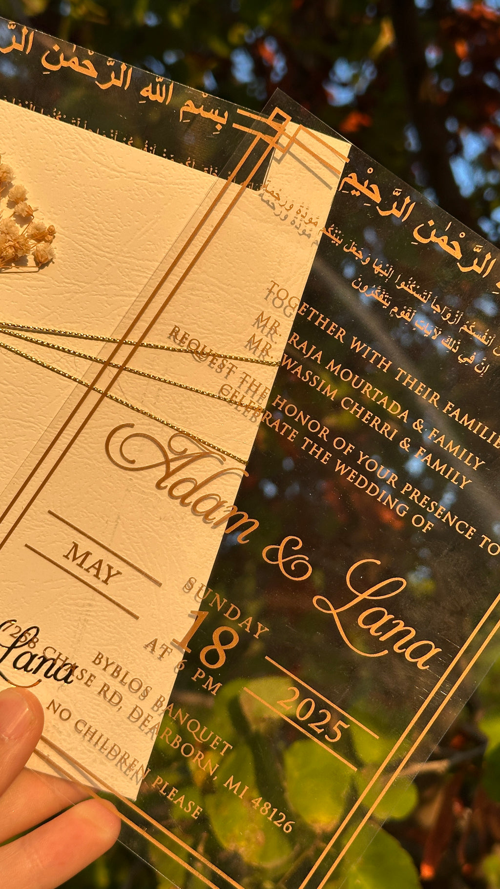 Luxury Clear Acrylic Wedding Invitation with Gold Foil, White Envelope, Wax Seal & Dried Flowers - LunaInvites