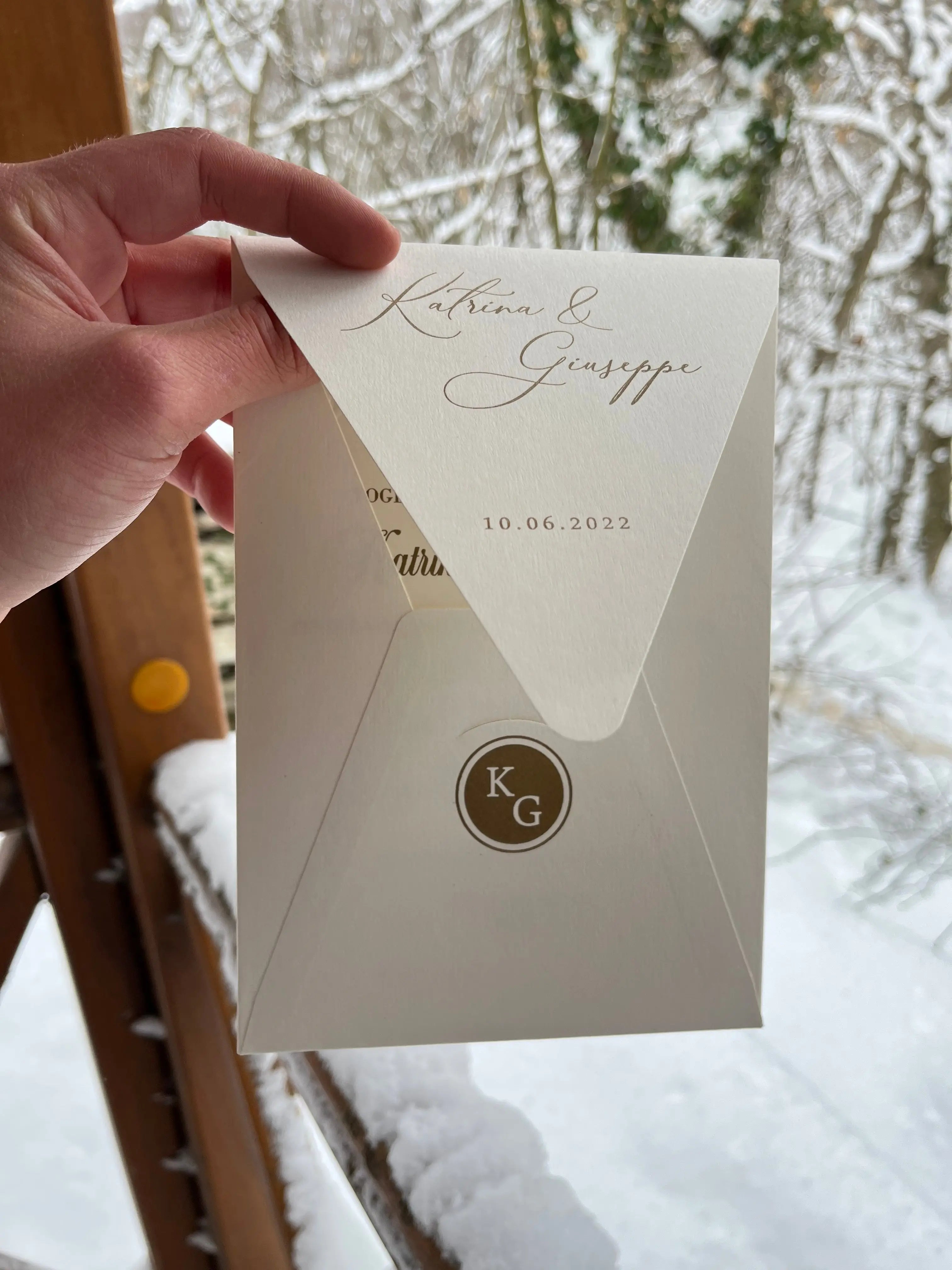 Elegant Wedding Invitation with Ivory Envelope – Classic Minimal Design LunaInvites