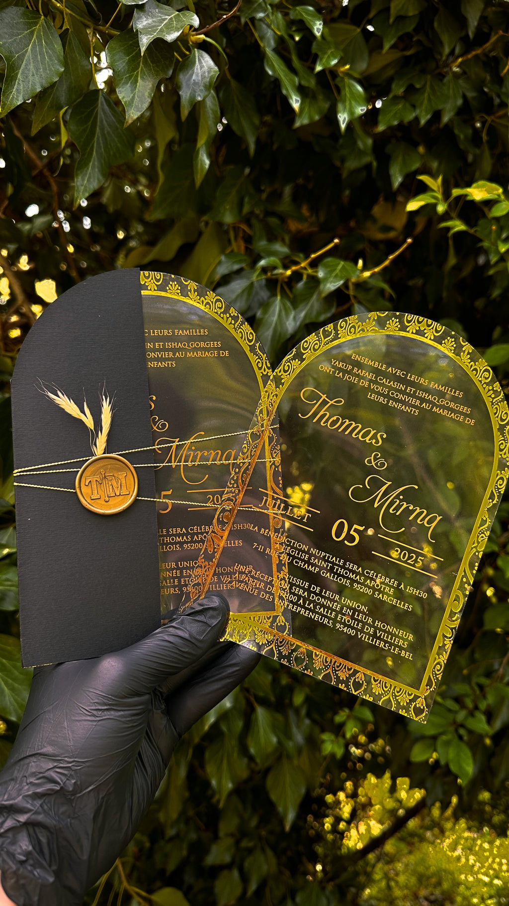 Luxury Arched Gold Acrylic Invitation with Black Envelope & Wax Seal - LunaInvites