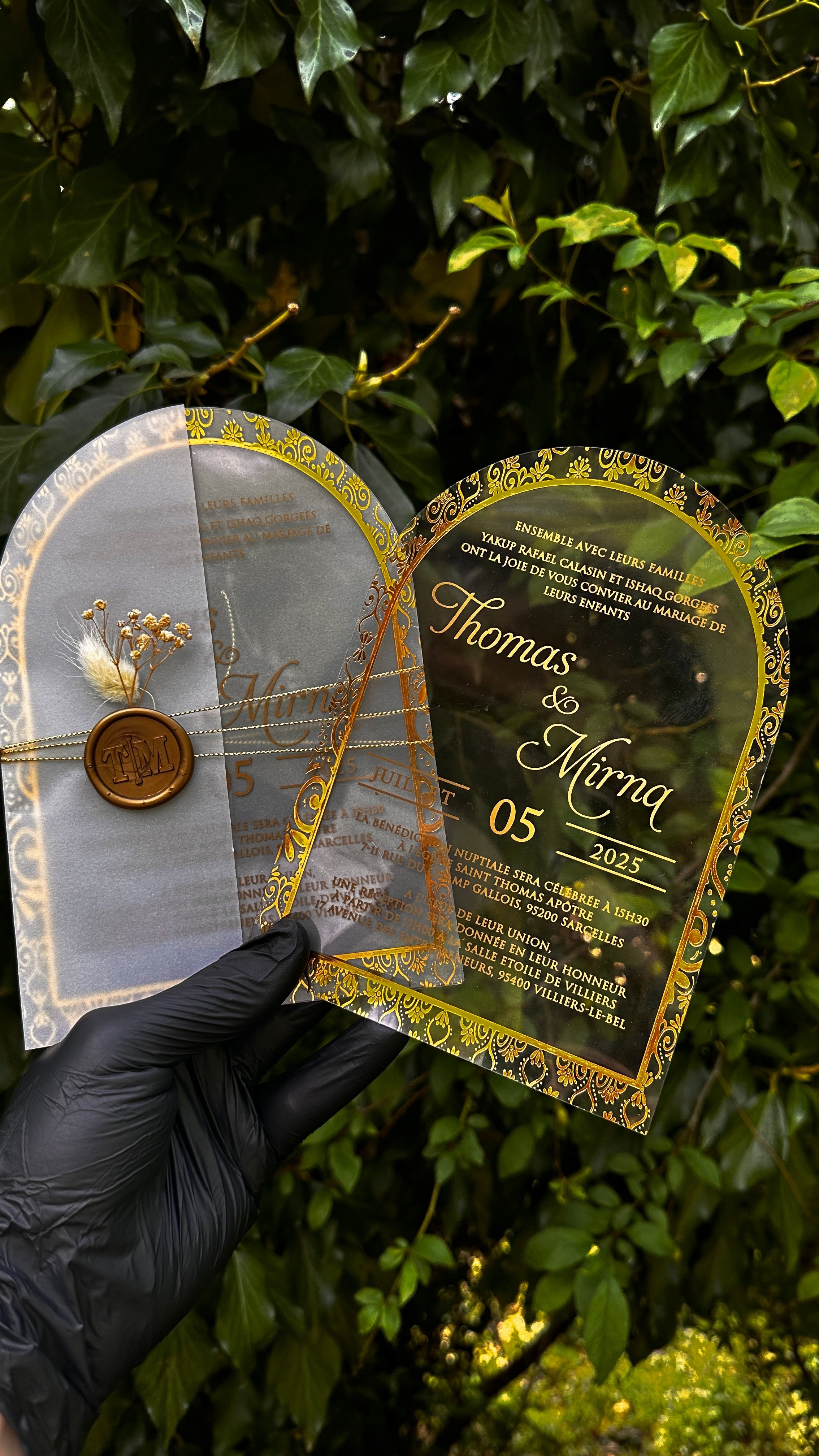 Gold Arch Acrylic Wedding Invitation with Transparent Envelope & Wax Seal - LunaInvites