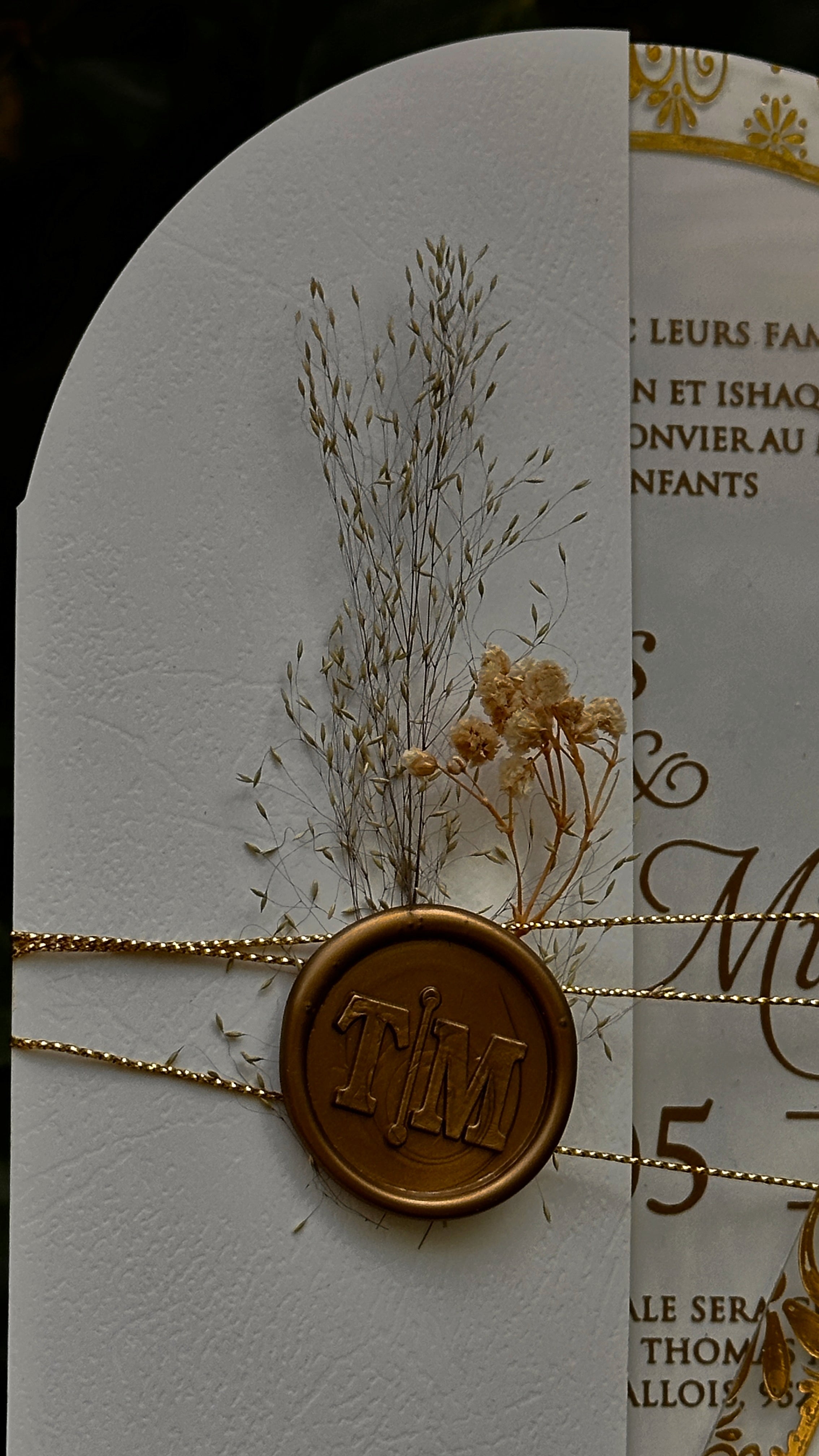 Gold Arch Acrylic Wedding Invitation with Transparent Envelope & Wax Seal - LunaInvites