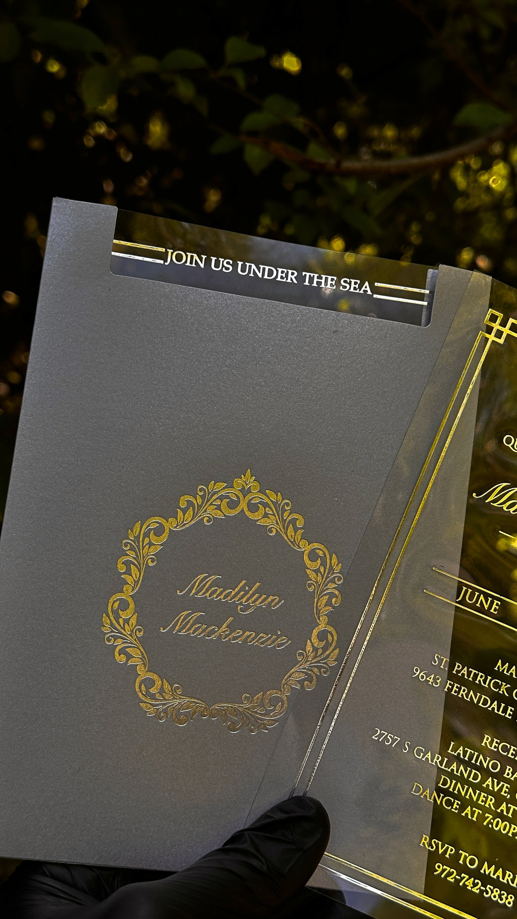 Clear Acrylic Quinceañera Invitations with Gray Glossy Envelope & Silver Foil - LunaInvites
