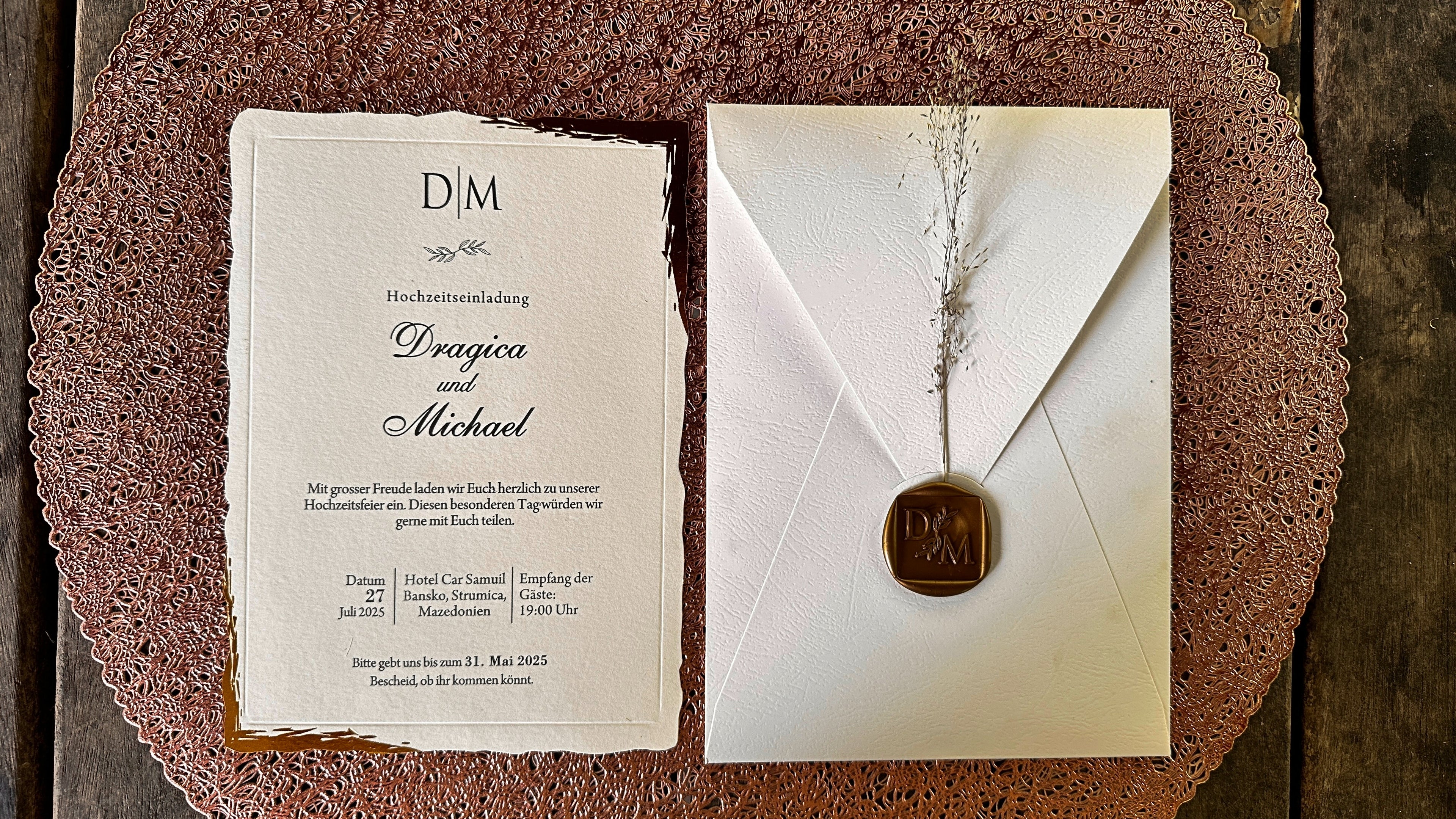 Classic Wedding Invitations with Gold Edge & Dried Flower - LunaInvites