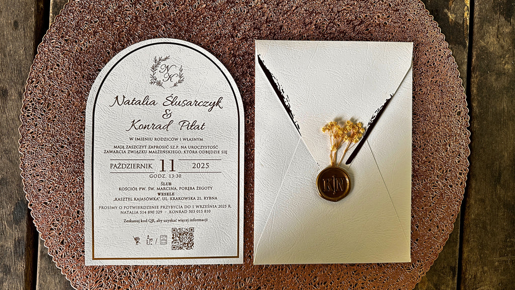 Arch Wedding Invitations with White Envelope, Gold Wax Seal & Dried Flower - LunaInvites
