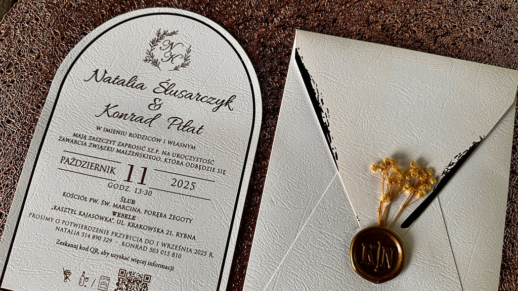 Arch Wedding Invitations with White Envelope, Gold Wax Seal & Dried Flower - LunaInvites
