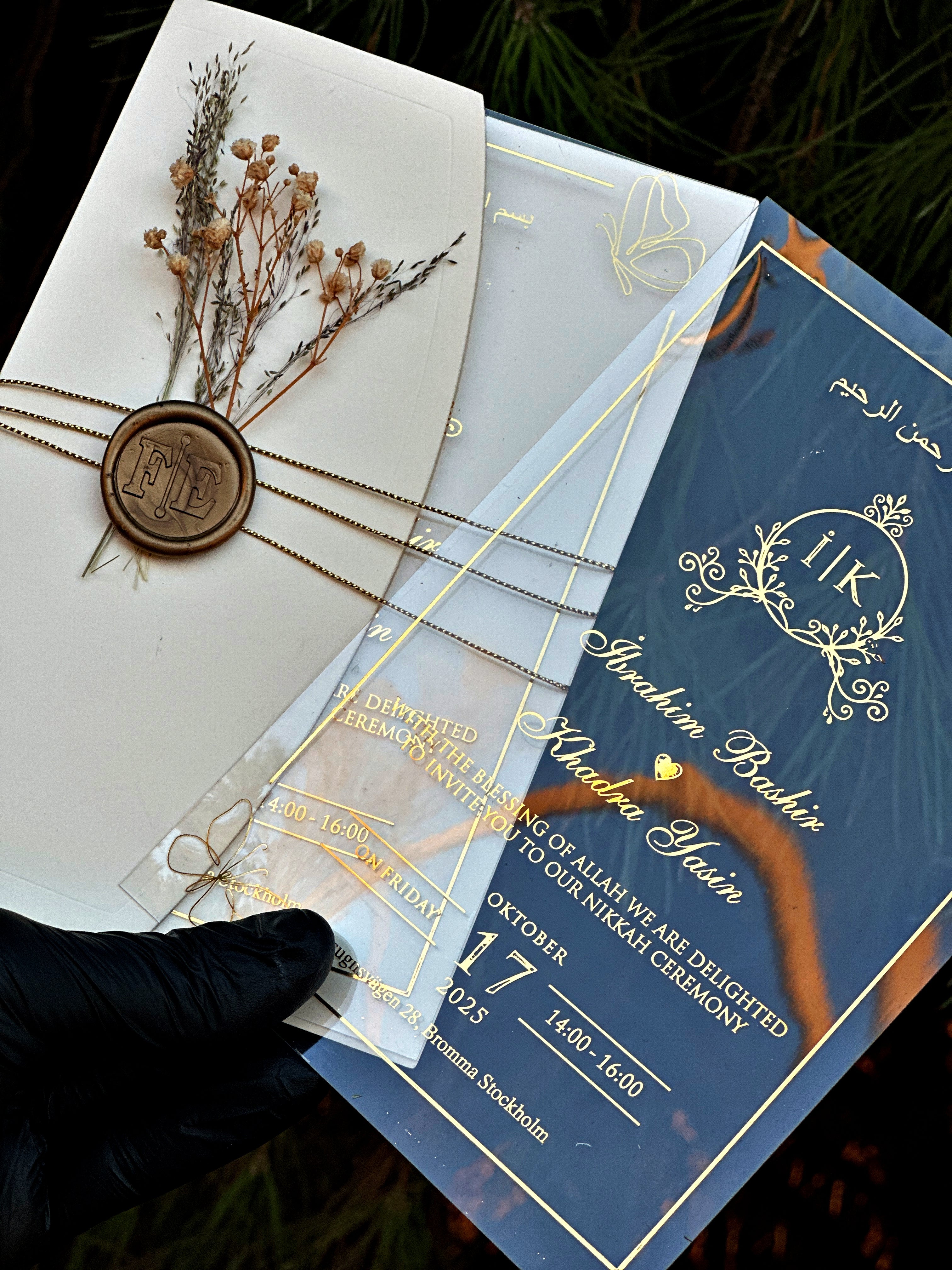 Clear Acrylic Wedding Invitation with Gold Print, Wax Seal & Dried Flowers - LunaInvites