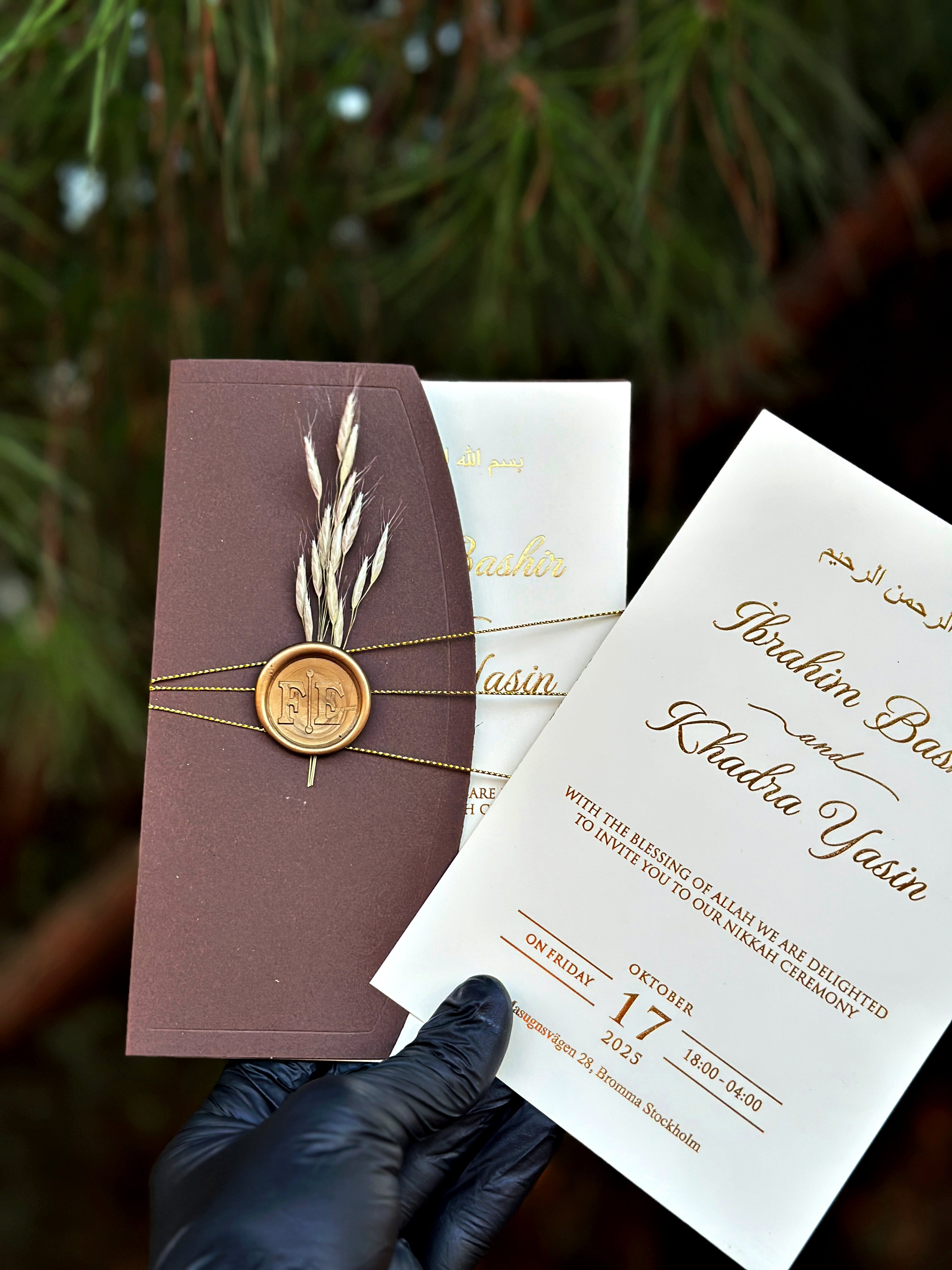 Classic Wedding Invitation with Gold Print, Brown Arch Envelope & Wax Seal - LunaInvites