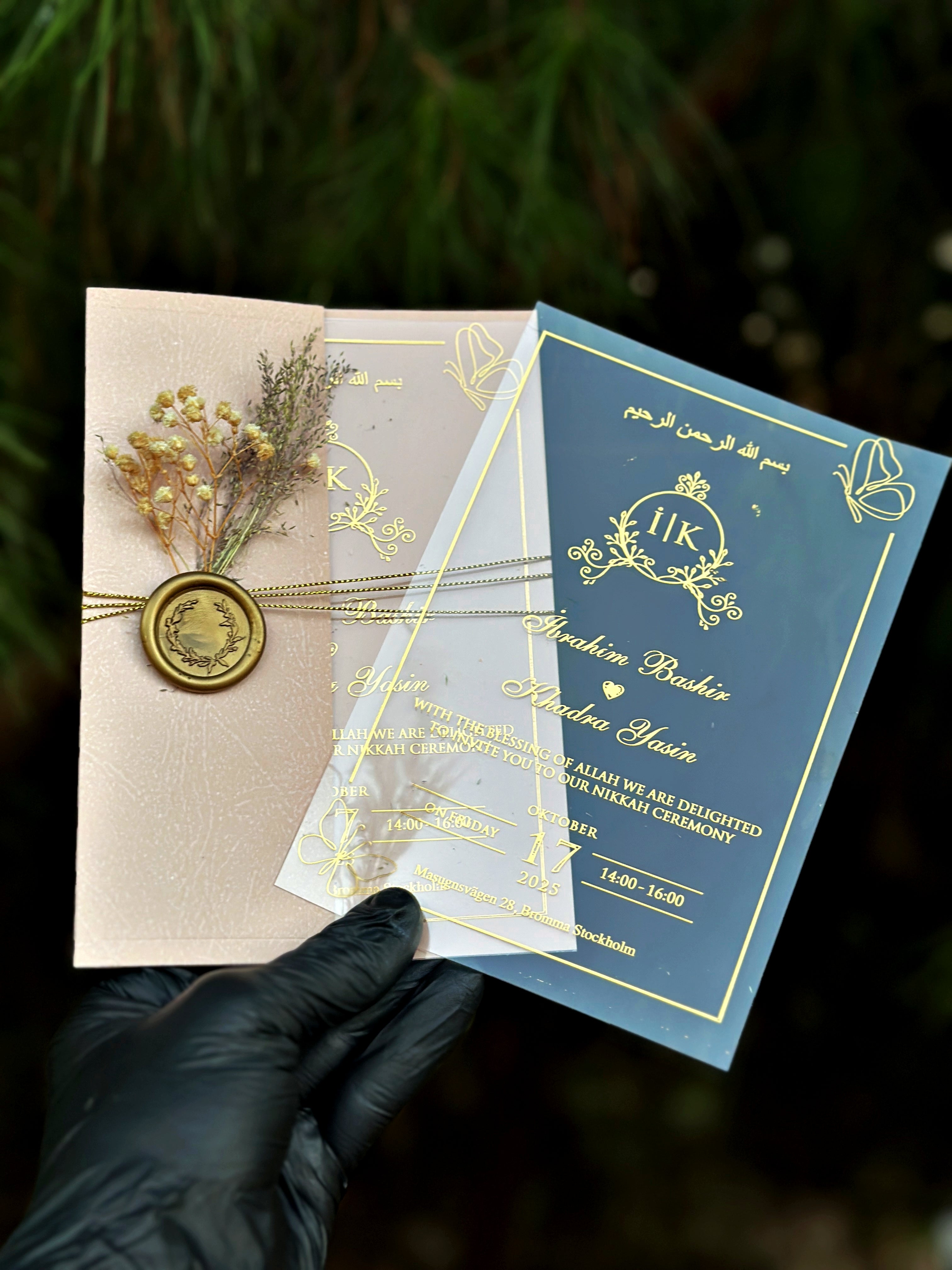 Clear Acrylic Wedding Invitation with Gold Print, Beige Envelope & Wax Seal - LunaInvites