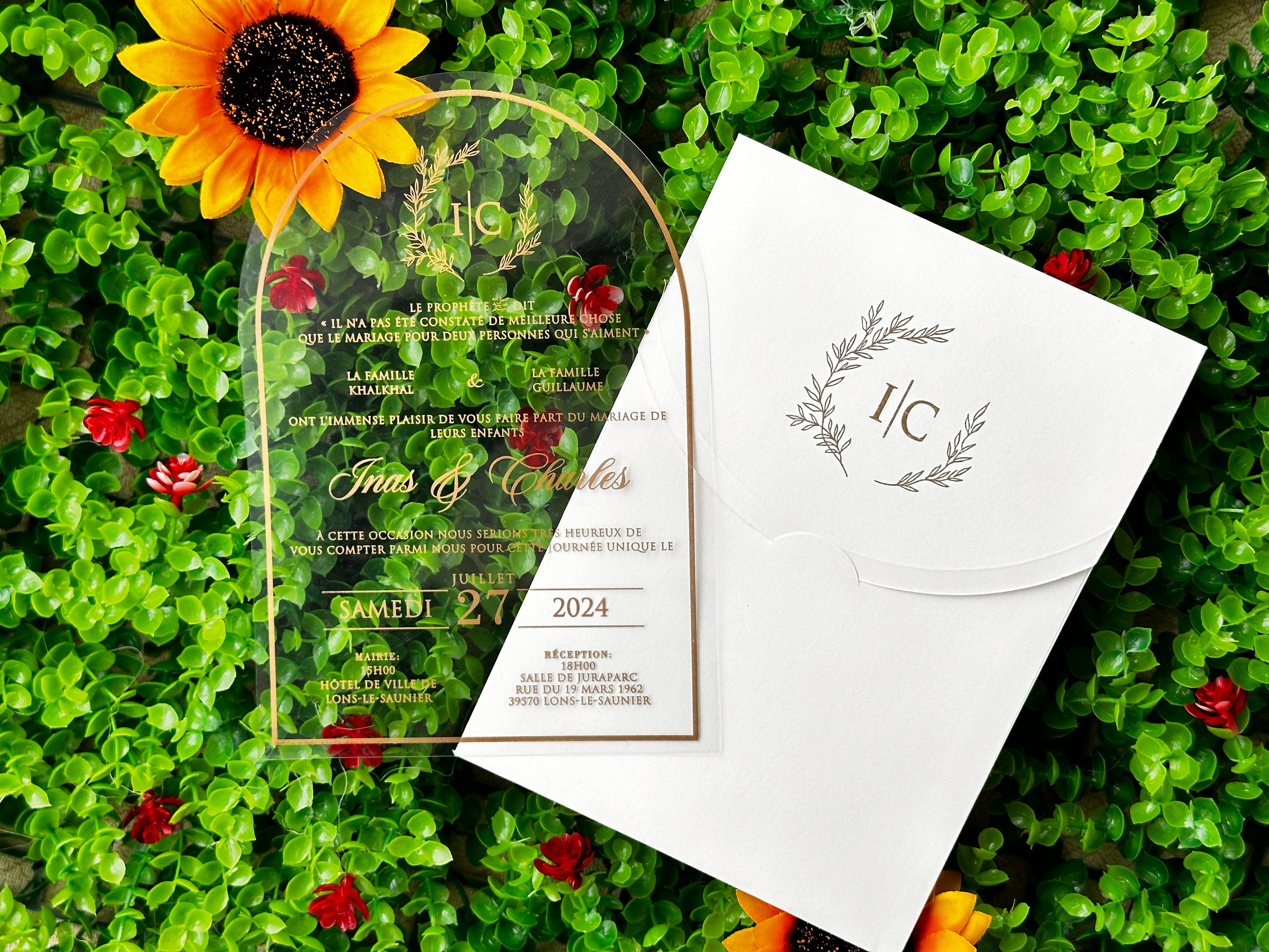 Clear Acrylic Wedding Invitation with Gold Print & White Envelope - LunaInvites