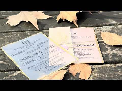 Hochzeitseinladung aus transparentem Acryl mit Golddruck und Wachssiegel